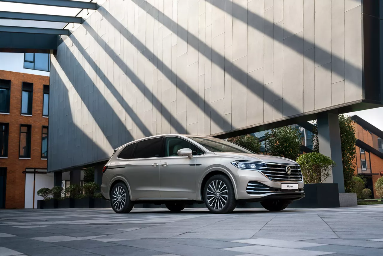 Volkswagen Viloran Bạc 