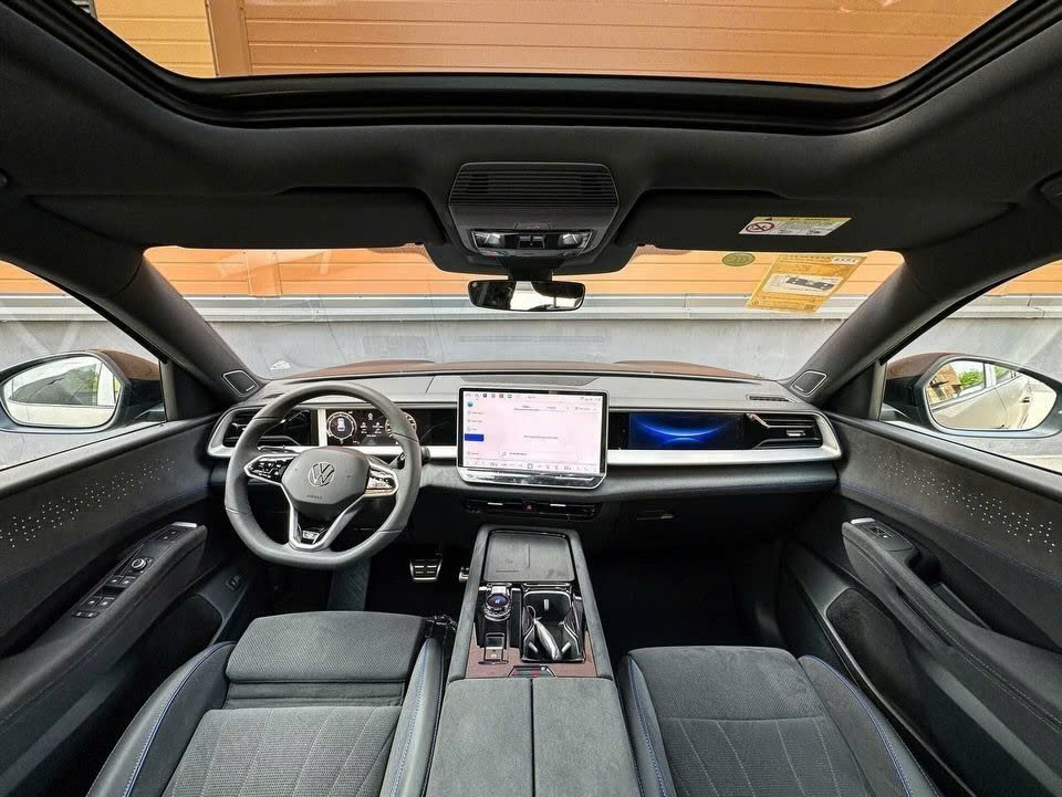 Nội thất Đen Volkswagen Teramont Pro