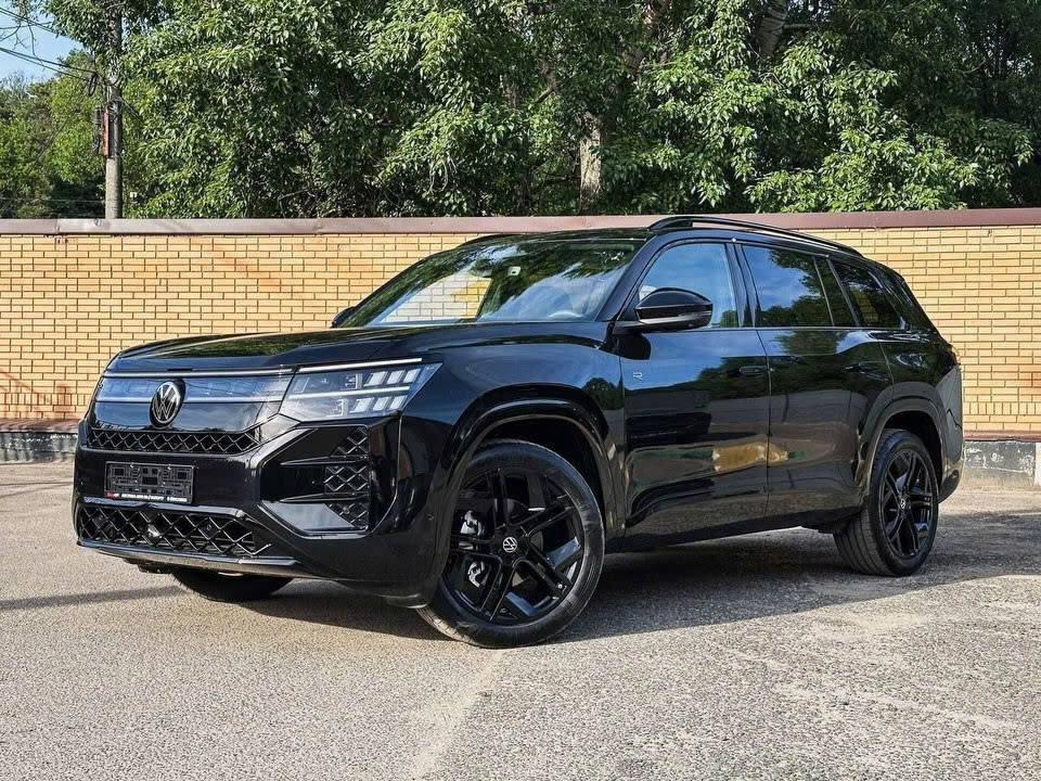 Volkswagen Teramont Pro Đen