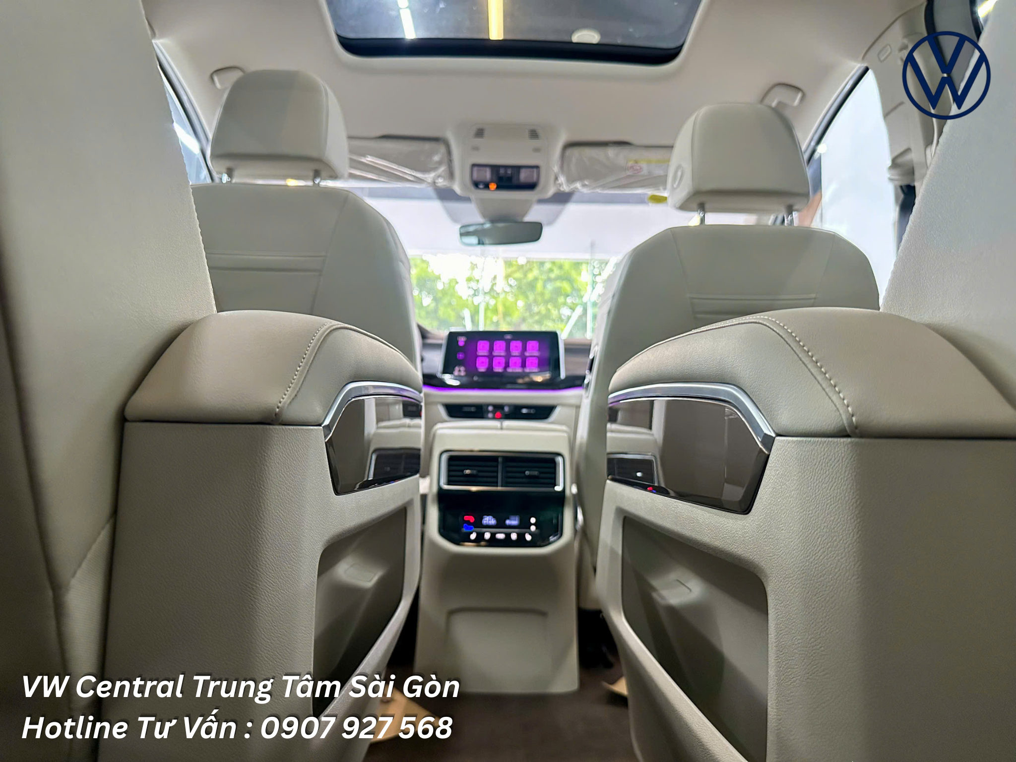 Khoang thương gia cao cấp Volkswagen Viloran Luxury 2026