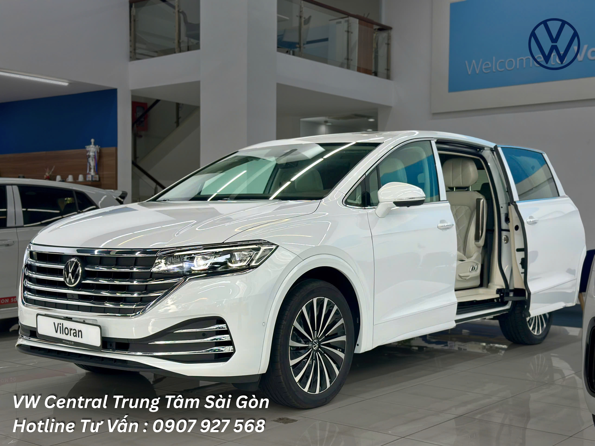 Volkswagen Viloran Luxury màu trắng nội thất kem 2026