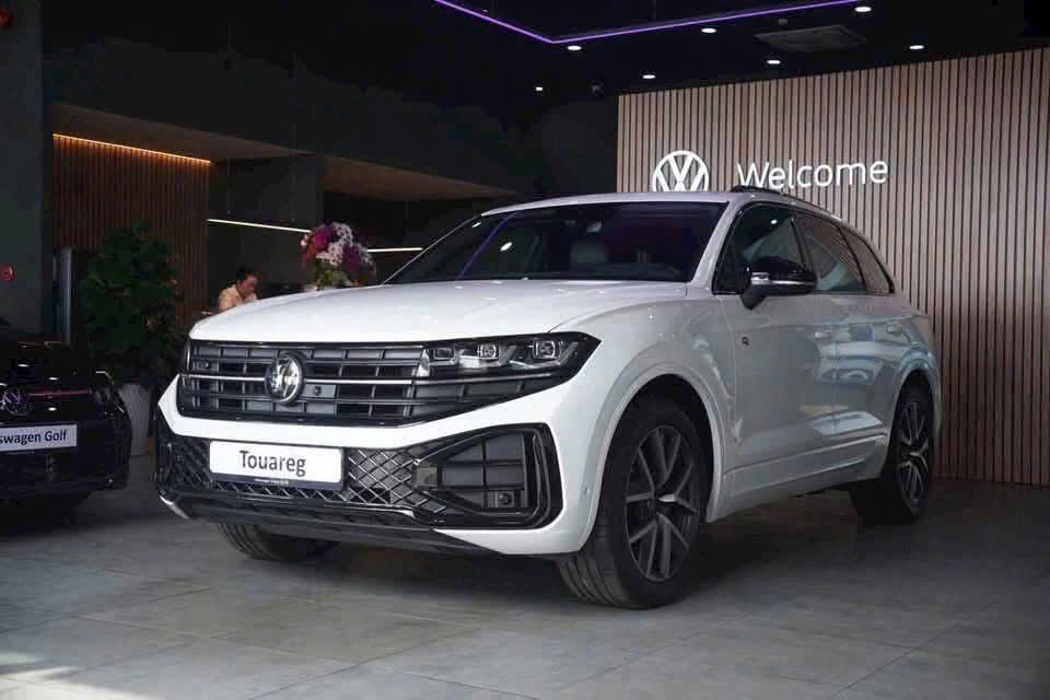 Giá xe Volkswagen Touareg 2026 phiên bản R-Line tại Volkswagen Central